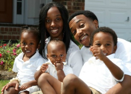 As US Economics Change, The Term “Middle Class” Fades&nbsp;Away