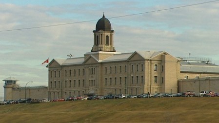 Canada's prison watchdog says that for the first time, aboriginal people make up more than a quarter of inmates in federal jails. (CBC) 