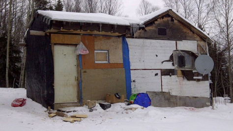 A home on the Wasagamack First Nation, about 600 km north of Winnipeg in northern Manitoba. (Karen Pauls/CBC)